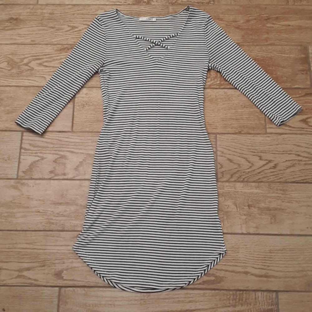 ⭐BOGO⭐ Heart & Hips Long Sleeve Striped Dress